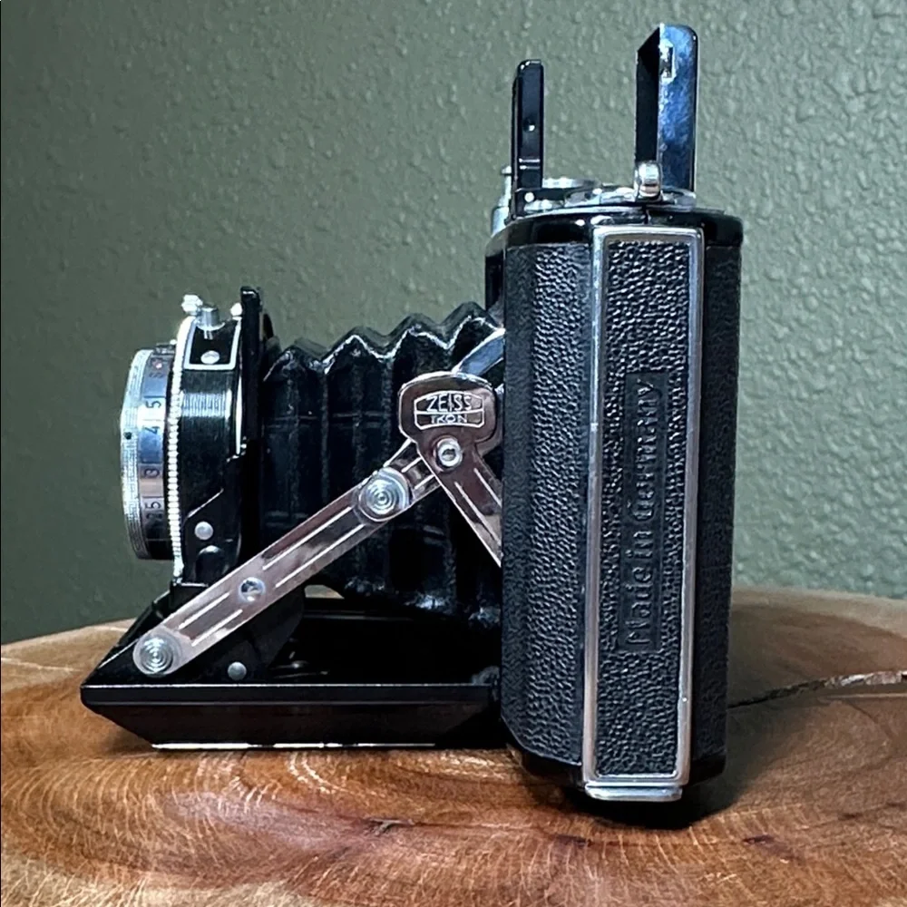 Zeiss Ikon Ikonta 521/16 Folding Camera